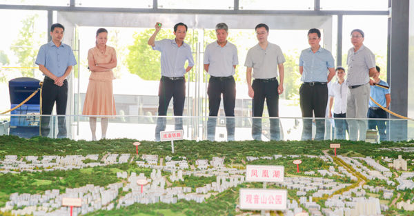我院院长陪同科技部领导调研重庆永川高新区“以升促建”工作