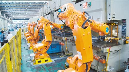 贯彻实施《中国制造2025》 推动装备制造业转型