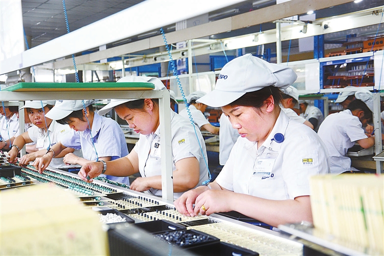 瑞金经开区：蹄疾步稳拓新天