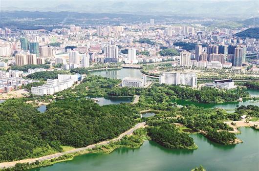 咸宁国家高新区授牌 实施创新驱动加快绿色崛起