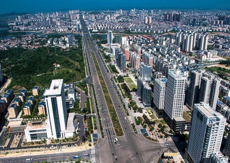 岳阳开发区：高标准严要求 打赢脱贫攻坚战