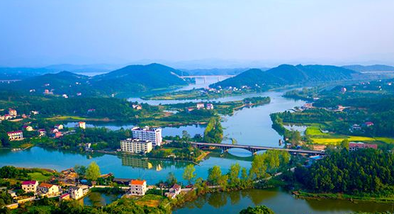 娄底经开区：打造“3+1”产业集群 推动产业结构调整