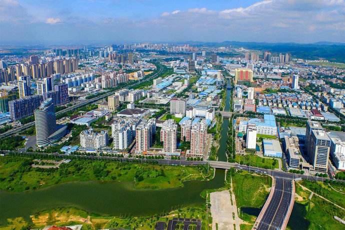 南宁高新区2019年年度工作会议召开 立志把高新区打造成全国一流高新园区