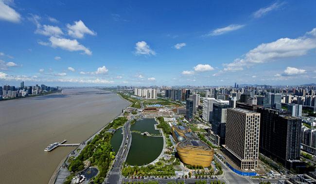 杭州高新区：三年引进十万人才 做强核心产业链