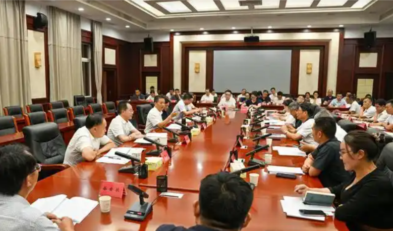 受邀参加怀化市“十五五”先进制造业发展专题座谈会 李文辉院长建言有三
