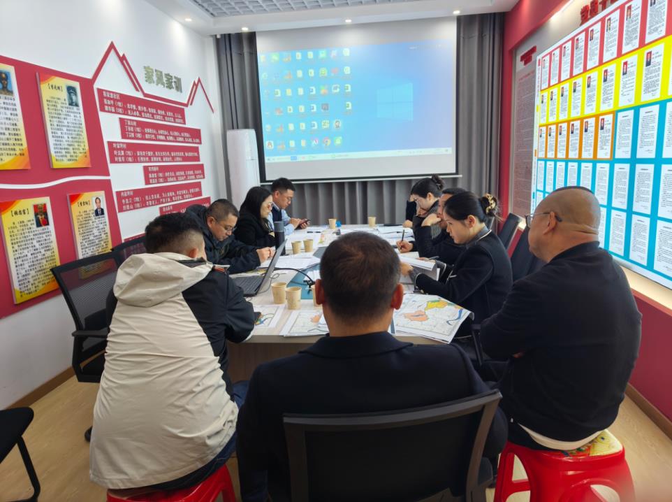 中国高新院妙笔绘蓝图 易家渡镇擘画乡村振兴新画卷